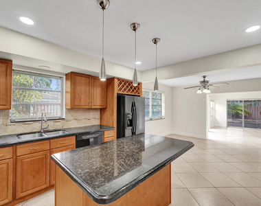 4721 Sarazen Drive - Photo Thumbnail 17
