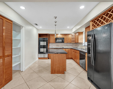 4721 Sarazen Drive - Photo Thumbnail 16