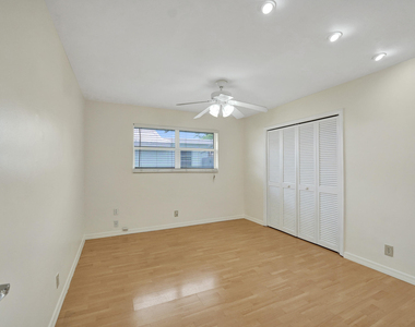 4721 Sarazen Drive - Photo Thumbnail 30
