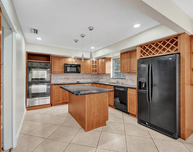 4721 Sarazen Drive - Photo Thumbnail 15