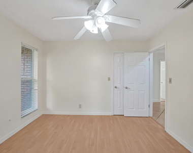 4721 Sarazen Drive - Photo Thumbnail 21