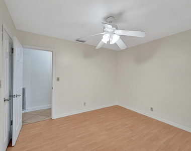 4721 Sarazen Drive - Photo Thumbnail 20