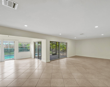 4721 Sarazen Drive - Photo Thumbnail 7