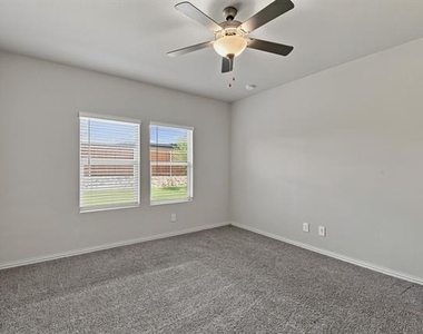 810 Honeydew Lane - Photo Thumbnail 21