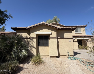 3950 W Roundabout Circle - Photo Thumbnail 24