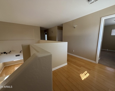 3950 W Roundabout Circle - Photo Thumbnail 17