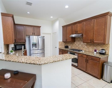 10017 Bell Rock Road - Photo Thumbnail 9
