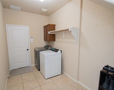 10017 Bell Rock Road - Photo Thumbnail 22