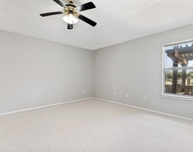 6124 Nelson Terrace - Photo Thumbnail 5