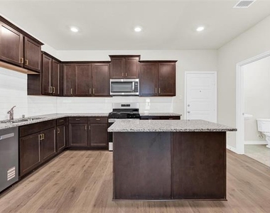 1328 Kimzey Street - Photo Thumbnail 3