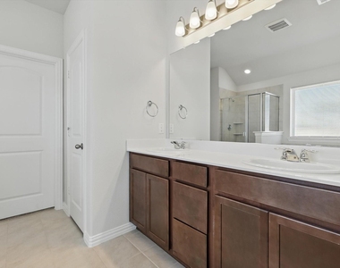 3928 Malachite Drive - Photo Thumbnail 17