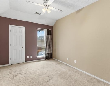 1701 Creekway Drive - Photo Thumbnail 22