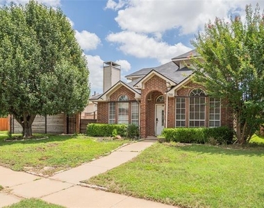1701 Creekway Drive - Photo Thumbnail 2