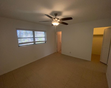 221 Se 3rd Avenue - Photo Thumbnail 6