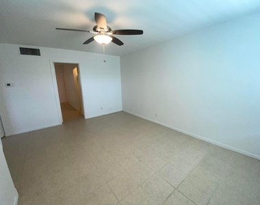 221 Se 3rd Avenue - Photo Thumbnail 1
