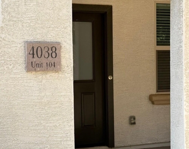 4038 E Erie Street - Photo Thumbnail 3