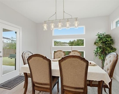 7217 Mantle Ridge Drive - Photo Thumbnail 14