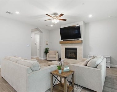 7217 Mantle Ridge Drive - Photo Thumbnail 6