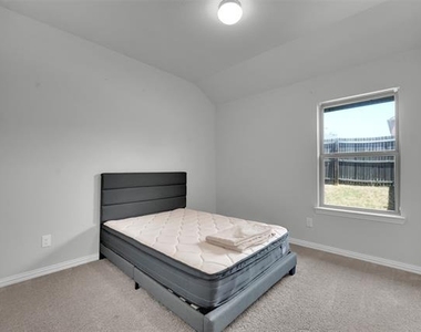 5165 Glen Eden Drive - Photo Thumbnail 12