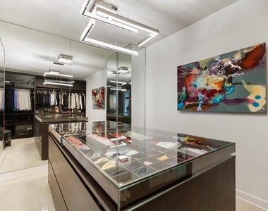 2900 Mckinnon Street - Photo Thumbnail 19