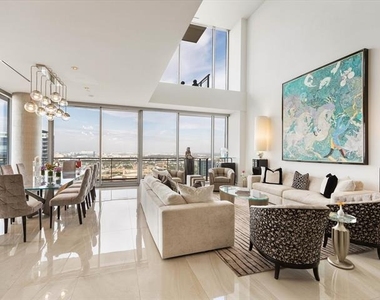 2900 Mckinnon Street - Photo Thumbnail 2