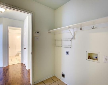 10200 Pear Street - Photo Thumbnail 33