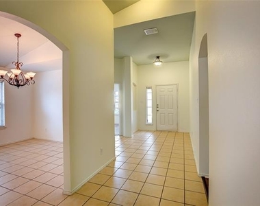 10200 Pear Street - Photo Thumbnail 4
