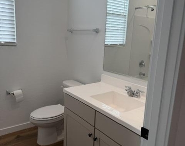 22863 E Watford Drive - Photo Thumbnail 14