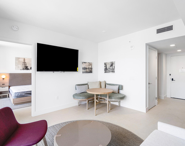601 Ne 1st Avenue - Photo Thumbnail 7