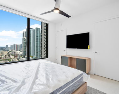 601 Ne 1st Avenue - Photo Thumbnail 21
