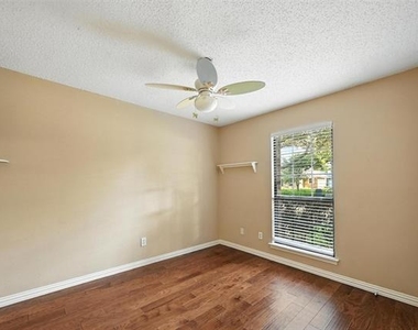 4520 Eldorado Drive - Photo Thumbnail 6
