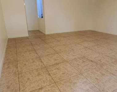 4776 W Via Cynthia -- - Photo Thumbnail 3