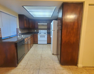 4776 W Via Cynthia -- - Photo Thumbnail 26