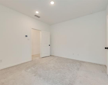 1220 Grass Hollow Place - Photo Thumbnail 18