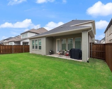 1220 Grass Hollow Place - Photo Thumbnail 31