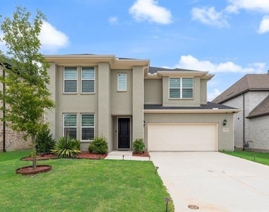 1220 Grass Hollow Place - Photo Thumbnail 2