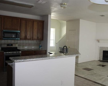 1608 Broadmoor Drive - Photo Thumbnail 4