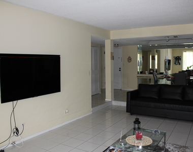 3660 Inverrary Drive - Photo Thumbnail 5