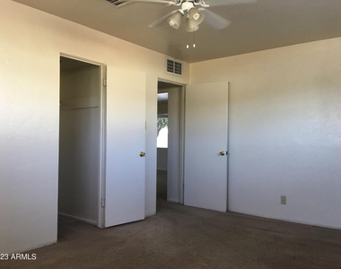 529 W 17th Place - Photo Thumbnail 11