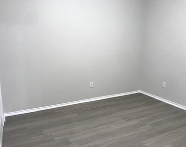 1724 Wheatfield Drive - Photo Thumbnail 4