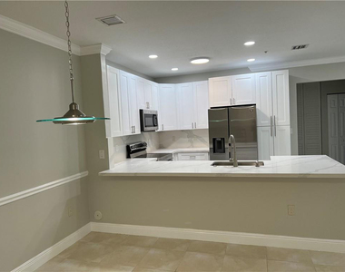 4602 Sw 160th Avenue - Photo Thumbnail 2