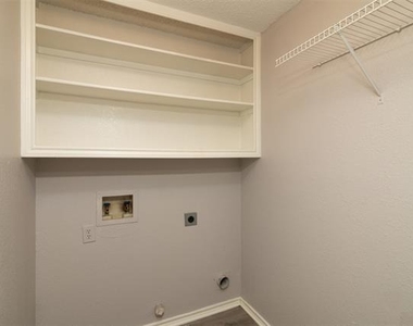 1329 Maywood Court - Photo Thumbnail 18