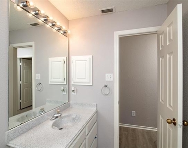 1329 Maywood Court - Photo Thumbnail 16