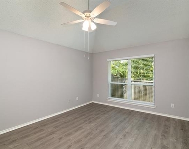 1329 Maywood Court - Photo Thumbnail 10