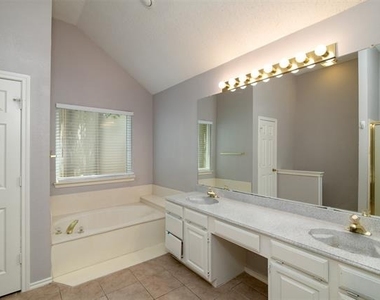 1329 Maywood Court - Photo Thumbnail 12