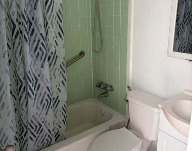 2213 Lincoln Street - Photo Thumbnail 4