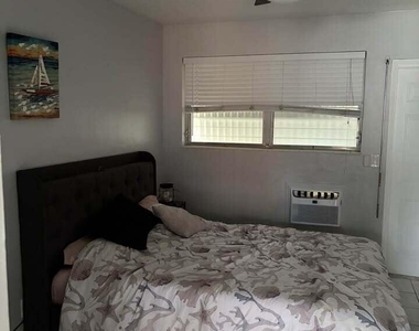 2213 Lincoln Street - Photo Thumbnail 10