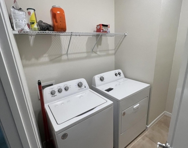 2646 Autumn Peace Drive - Photo Thumbnail 9