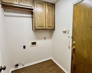6105 Paradise Drive - Photo Thumbnail 24