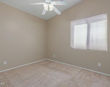 2206 W Fawn Drive - Photo Thumbnail 25